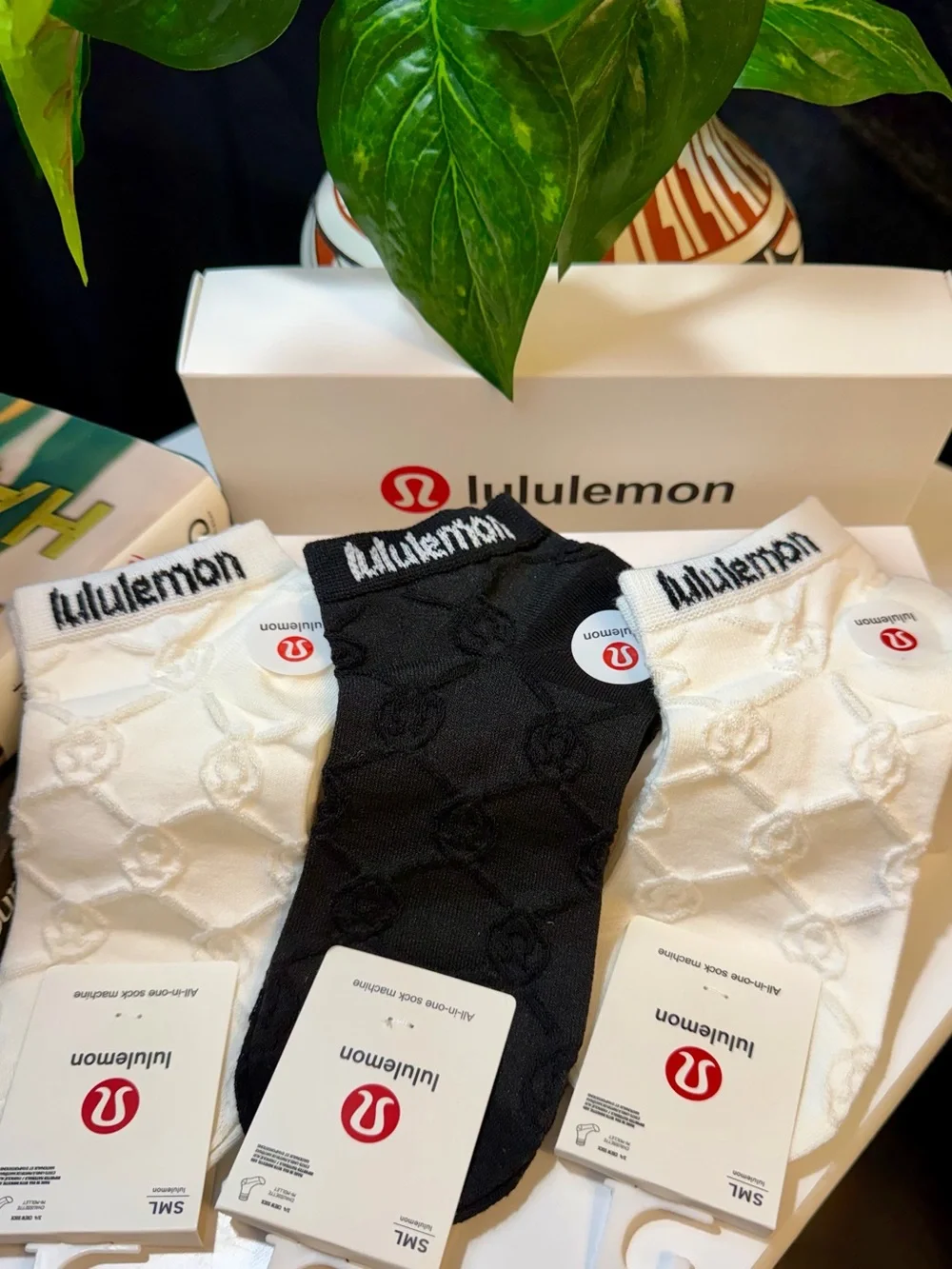LULULEMON athletica Low-Cut Performance Socks Set of 3